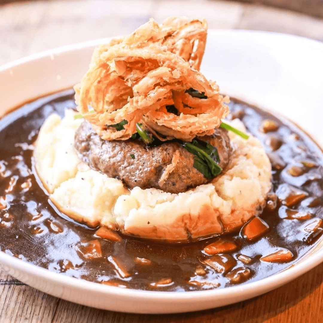 Book Your Spot at Sully’s!